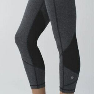 Lululemon Pace Rival Butterfly Waistband Print Size 6